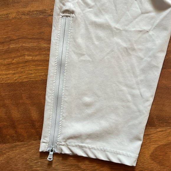 BNWOT light gray under Armour squad warm up pant - Picture 7 of 16
